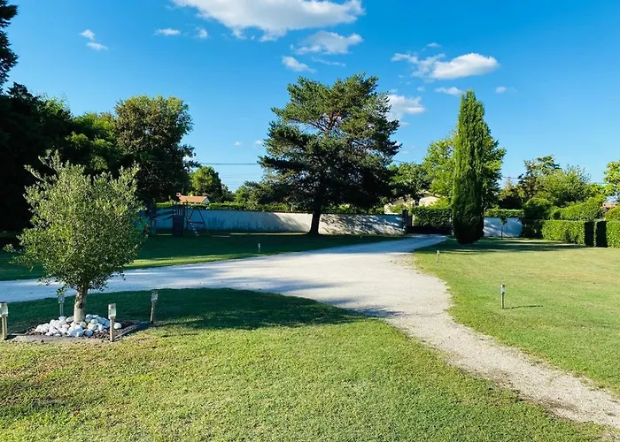 E & M Saint-Denis-de-Pile